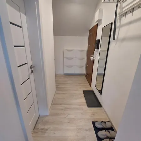 Utulny Apartman S Balkonom 아파트 *