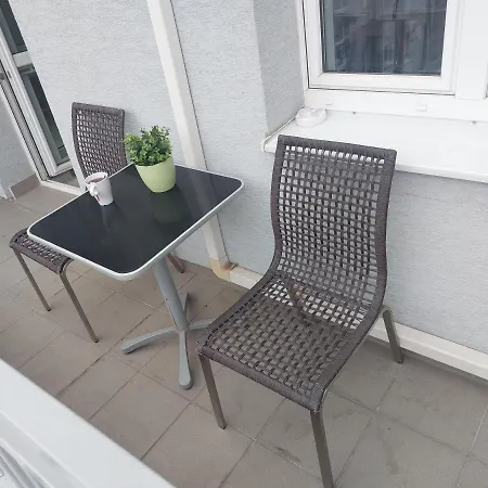 Utulny Apartman S Balkonom 브라티슬라바